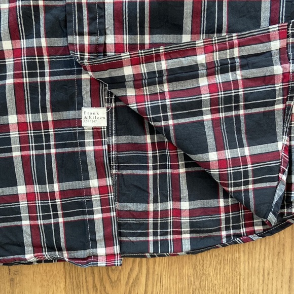 Frank & Eileen Long Plaid Button Down - Picture 6 of 11